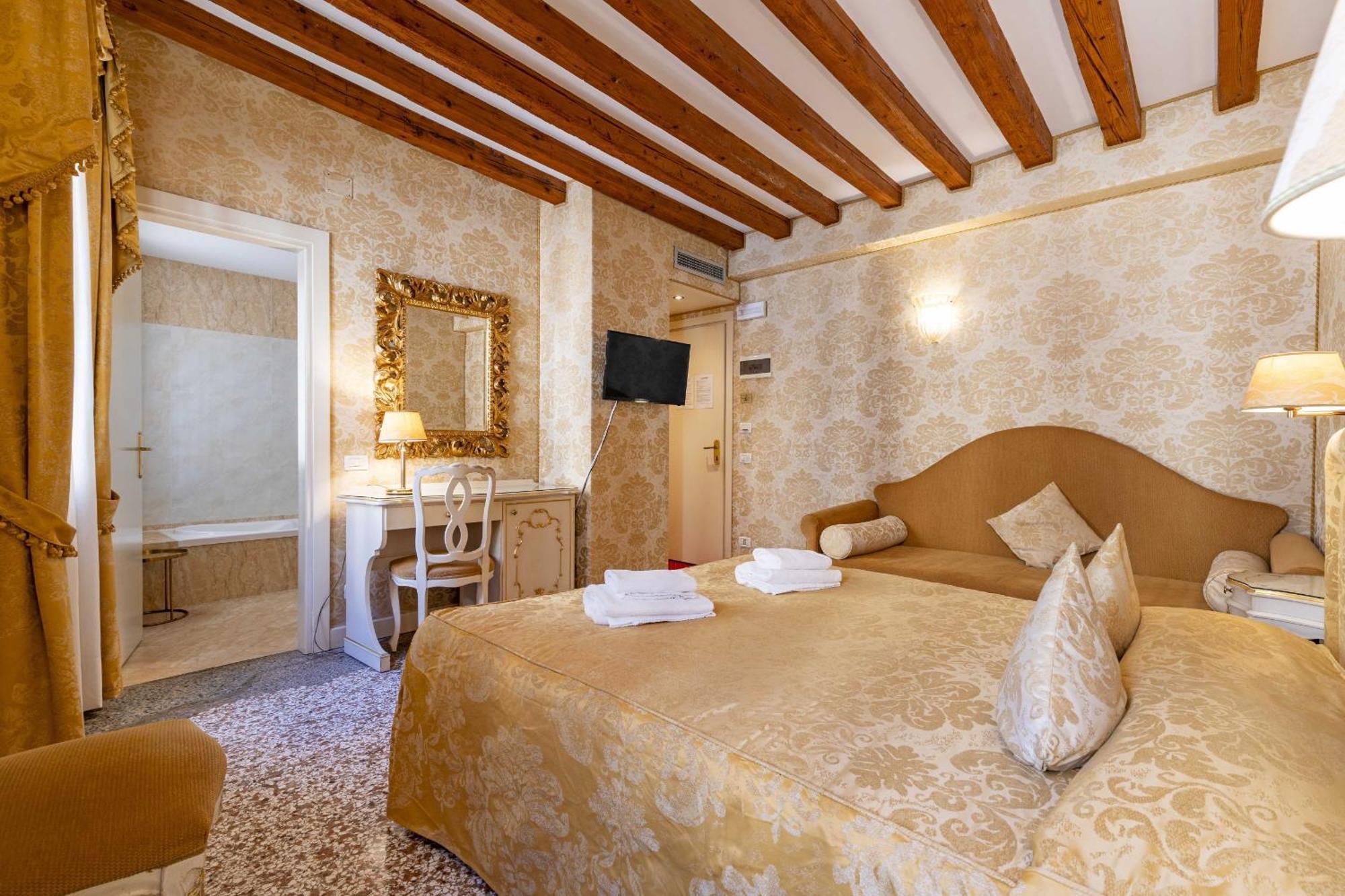 Residence Ca' Di Malta Arsenale By Wonderful Italy ヴェネツィア エクステリア 写真