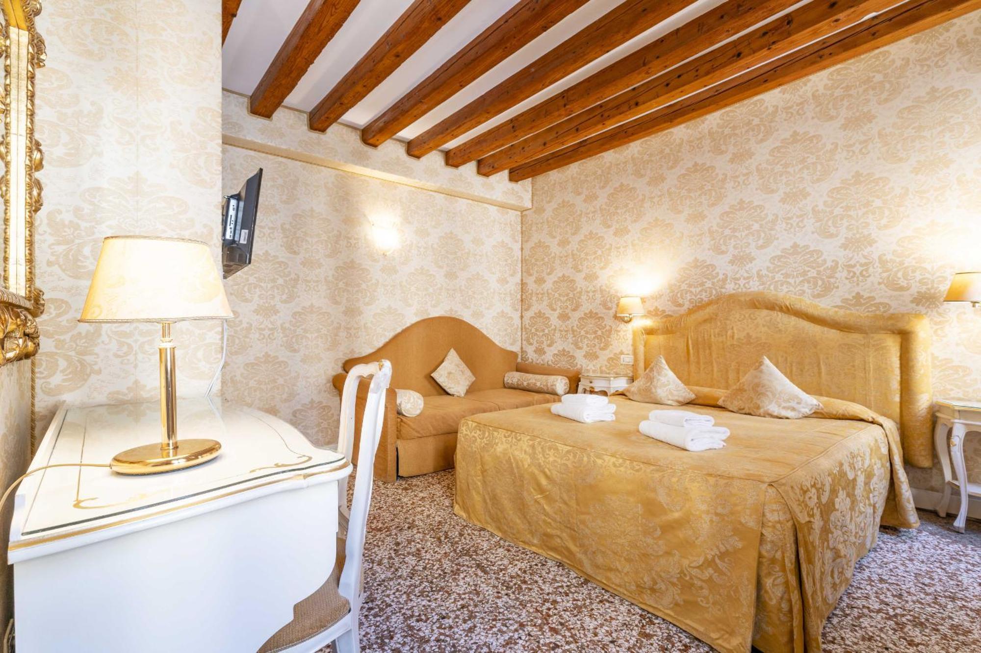Residence Ca' Di Malta Arsenale By Wonderful Italy ヴェネツィア エクステリア 写真