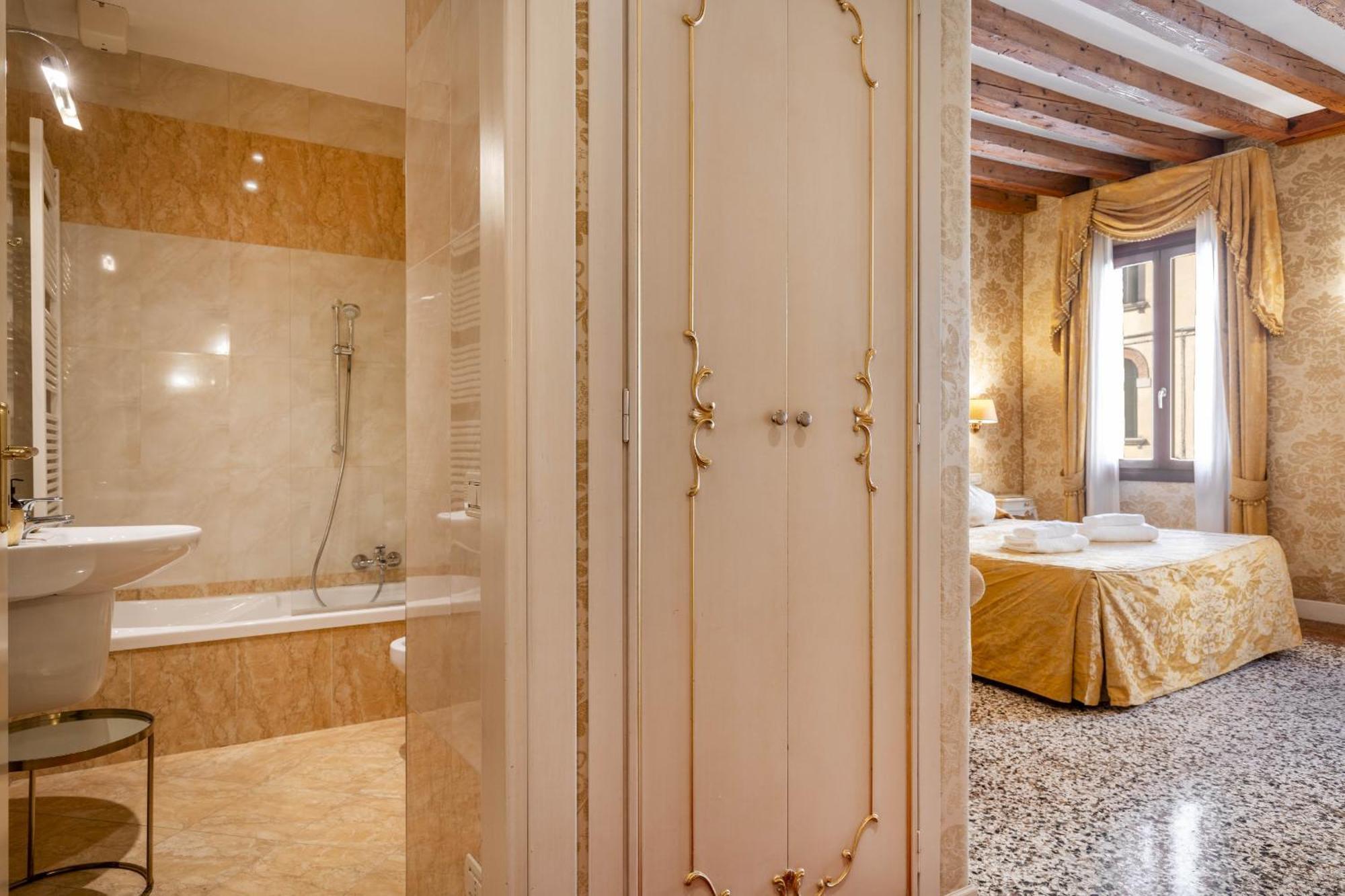 Residence Ca' Di Malta Arsenale By Wonderful Italy ヴェネツィア エクステリア 写真